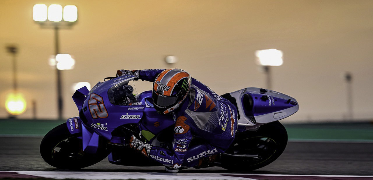 Rins leads Suzuki 1-2 on Day 1 in the desert